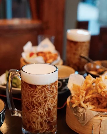 Ramen w kuflu? Smacznego! 