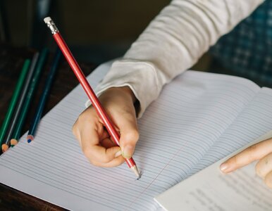 Miniatura: Arcytrudny QUIZ z ortografii. W pytaniu 5....