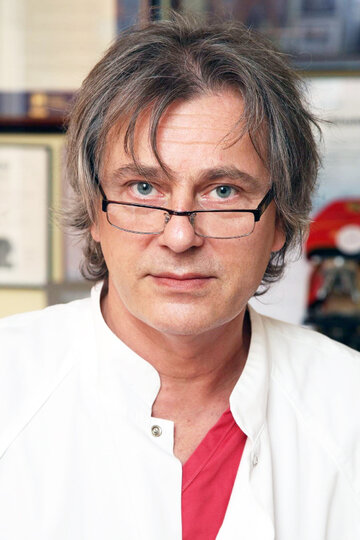 Prof. Piotr Chłosta