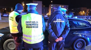 Kontrole kierowc&oacute;w Ubera i&nbsp;innych aplikacji