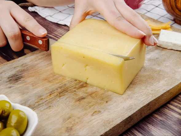 Miniatura: Dietetyczka zawsze wybiera ten żółty ser z...