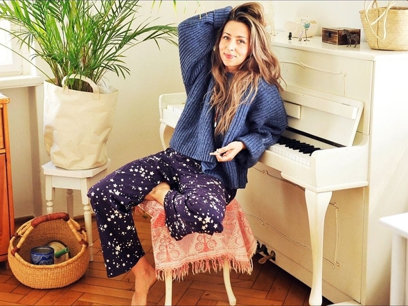 Jucho z Domowych Melodii zapowiada swój solowy album. Wydała singiel