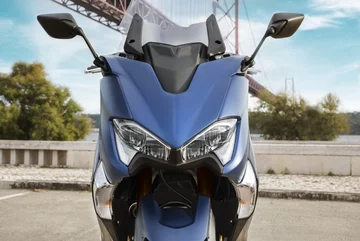 Yamaha TMax SX 