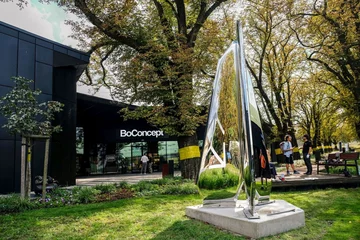 Odsłonięcie pierwszej na Śląsku rzeźby autorstwa Oskara Zięty 