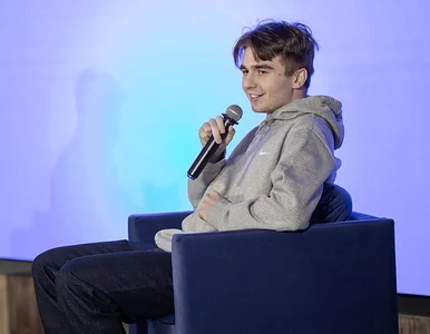 Miniatura: Wypadek Maty podczas koncertu. Raper spadł...