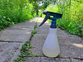 Ocet w&nbsp;ogrodzie. Ekologiczna alternatywa śmiertelnie trujących...