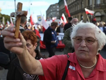 Marsz "Obudź się Polsko" w Warszawie (fot. PAP/Rafał Guz)