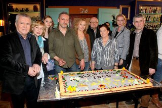 Obsada serialu „Plebania” w 2010 roku podczas świętowania emisji 1500. odcinka