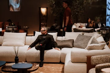 Stoisko Olta na Salone del Mobile 2026 – przestrzeń zaprojektowana jak domowy azyl, w którym design zaczyna się od komfortu 