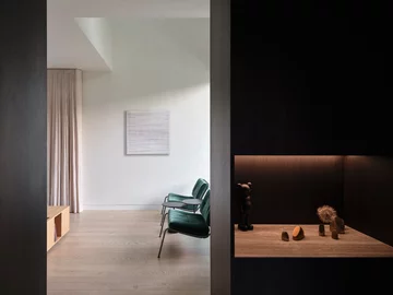 Dom z czarną kuchnią, projekt Batay-Csorba Architects 