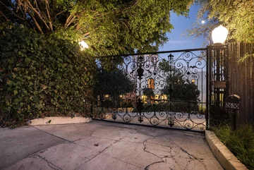 Zabytkowy zamek w... Hollywood, projekt A.F. Leicht TopTen, zamek w Hollywood