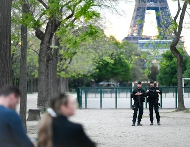 Miniatura: 23-letnia policjantka zgwałcona pod wieżą...