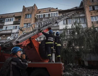 Miniatura: Rosjanie uderzyli w budynek mieszkalny w...