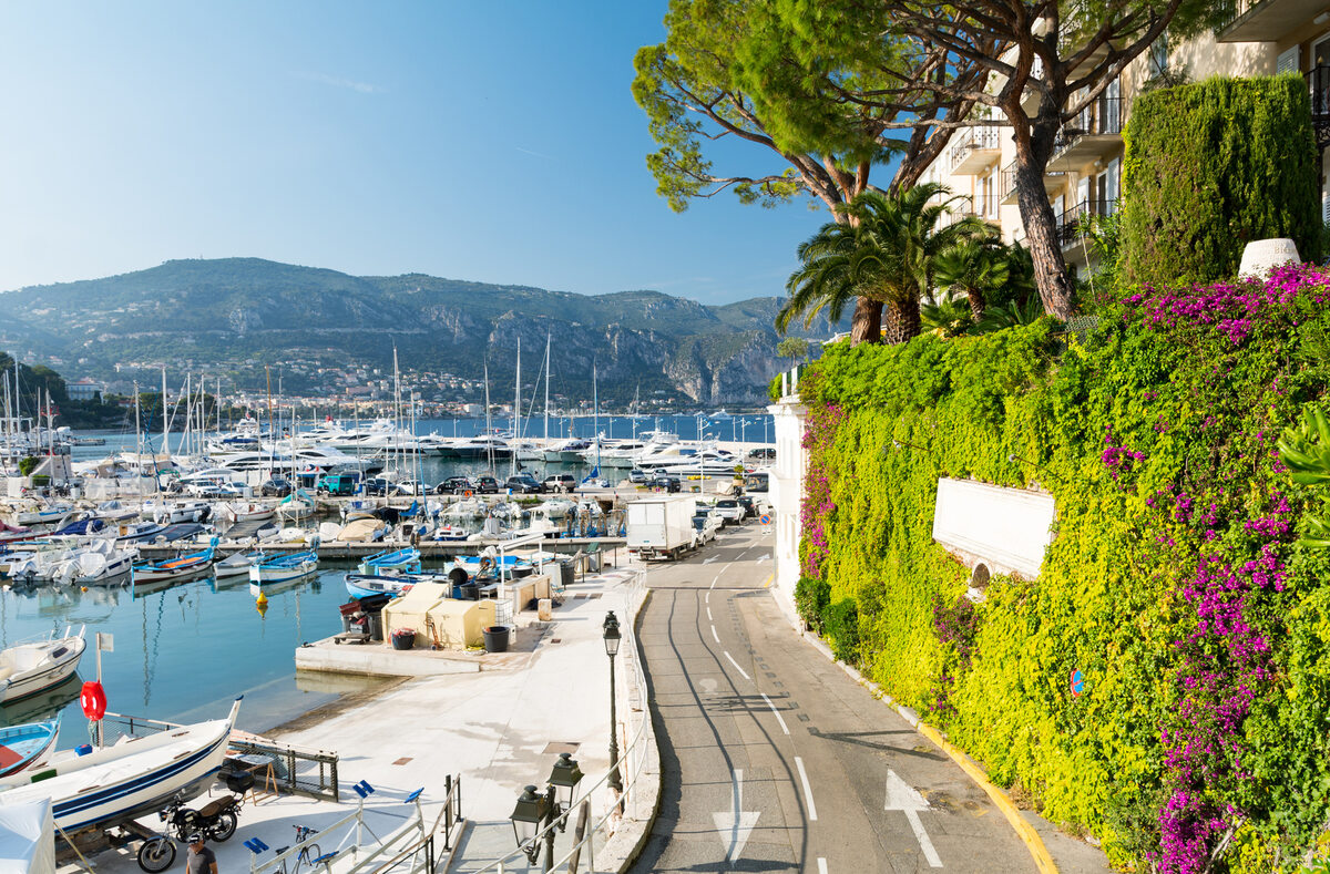 W Saint-Jean-Cap-Ferrat mieści się luksusowa marina 