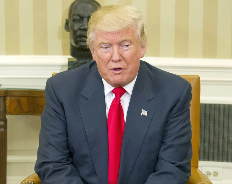 Miniatura: Trump pojawił się na balu kostiumowym....