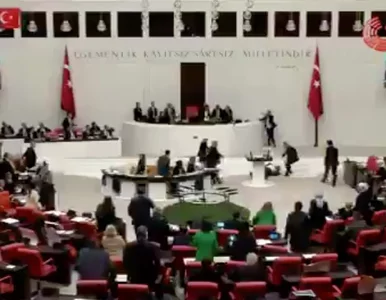 Miniatura: Poseł dostał zawału podczas wystąpienia....