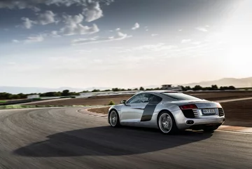 Audi R8 Coupé V10 GT RWD 