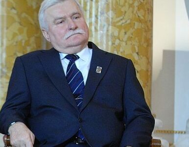 Miniatura: Wałęsa zachęca do nauki hymnu przed Euro 2012