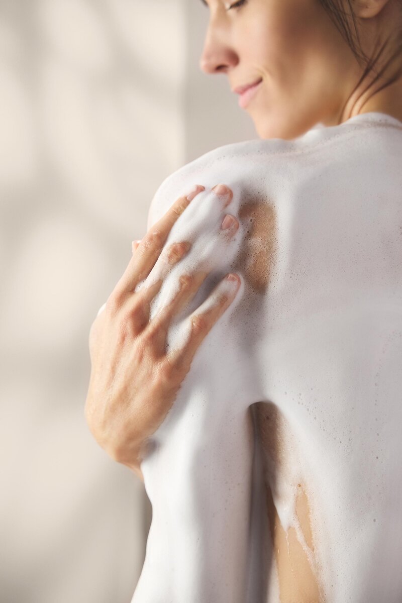 Codzienny prysznic może stać się chwilą luksusu – Purefoam otula ciało pianą, relaksuje i regeneruje niczym najlepsze SPA