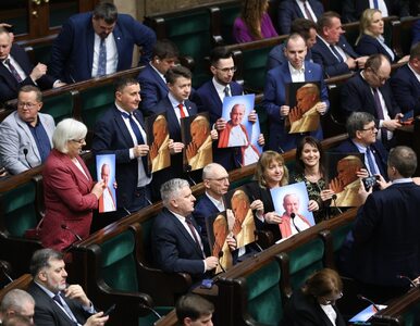 Sejm podjął decyzję ws. uchwały o obronie Jana Pawła II. Nieoczekiwany...