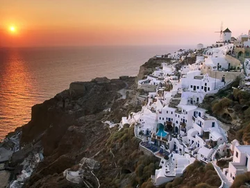 Santorini, Grecja boredpanda.com