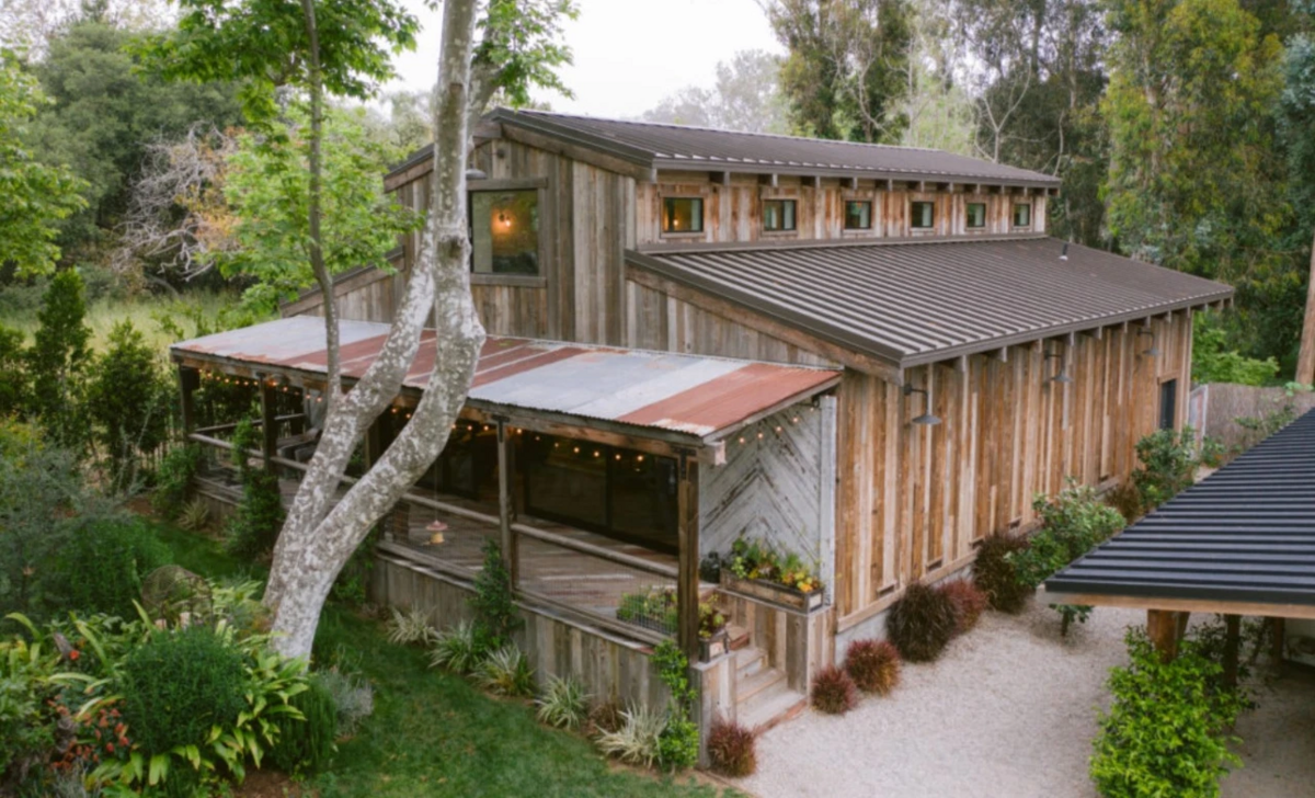 Posiadłość w Malibu sprzedana przez aktorkę Reese Witherspoon 