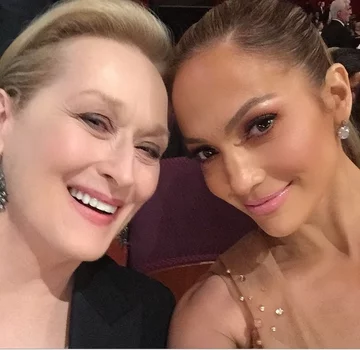 JLo: MERYL STREEP #oscars #oscarlegend #needsomeofthatoscarjuju lol fot.  https://instagram.com/jlo/