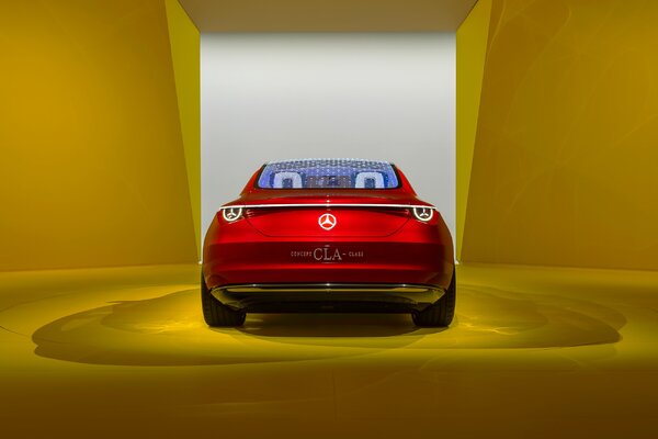 Miniatura: Mercedes-Benz Concept CLA