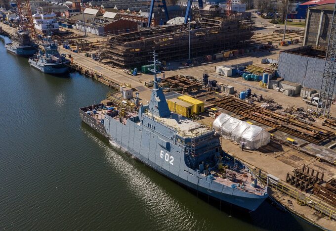 Remontowa Holding dla Marynarki Wojennej RP buduje dwie serie okrętów – trzy najnowocześniejsze w swojej klasie niszczyciele min i sześć holowników