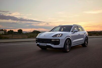 Nowe Porsche Cayenne Turbo E-Hybrid