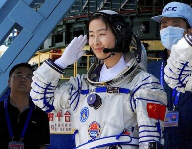 Miniatura: Chińczycy wysłali kobietę w kosmos -...