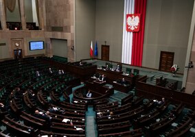 Miniatura: Sondaż. KO wygrywa, PiS daleko w tyle....