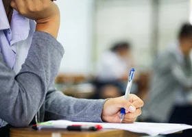 Miniatura: Trudne wyrazy, wyjątki i pułapki. Quiz z...