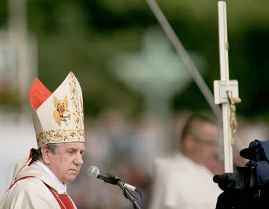 Miniatura: Abp Dzięga z nagrodą KUL, choć w trakcie...