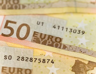 Miniatura: Cypr i Malta wchodzą do strefy euro