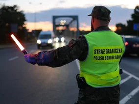 Miniatura: Polska przedłuża kontrole graniczne. W tle...