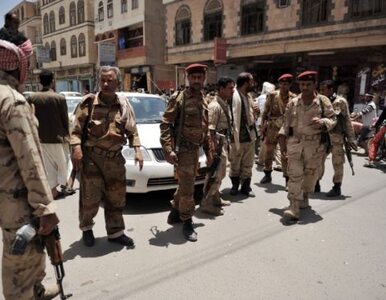 Miniatura: Al-Kaida uderzyła w jemeńskie wojsko