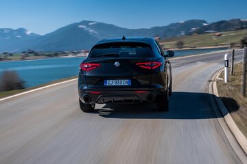 Alfa Romeo Giulia/Stelvio Estrema