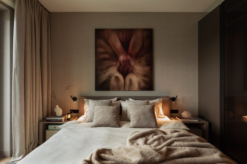 Apartament na&nbsp;warszawskim Mokotowie zaprojektowany przez VIA NOVA &ndash; przykład soft architecture, w&nbsp;kt&oacute;rej technologia KNX, stonowana paleta taupe i&nbsp;konsekwencja materiałowa budują ponadczasowy klimat