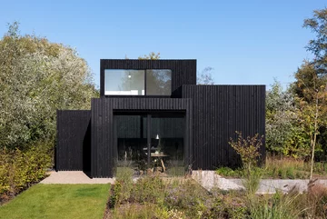 Patio Home, Capsula 