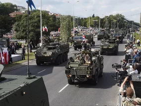 Miniatura: „Defilada pod napięciem”. Rząd ma uderzyć...