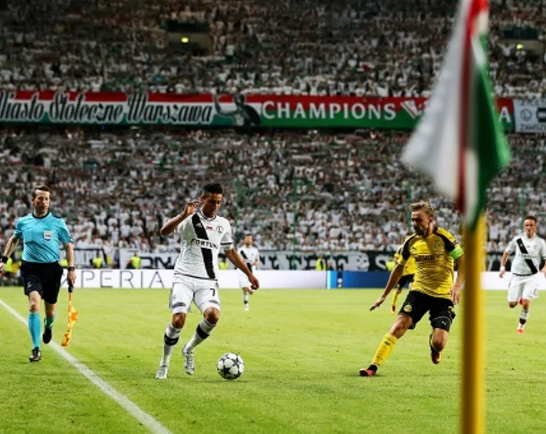 Miniatura: Poznański klub szydzi z Legii i zaprasza...