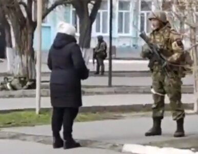 Ukrainka konfrontuje się z rosyjskim żołnierzem. Nagranie obiegło świat