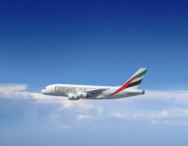 Miniatura: A380 w barwach Emirates wylądował w Mumbaju