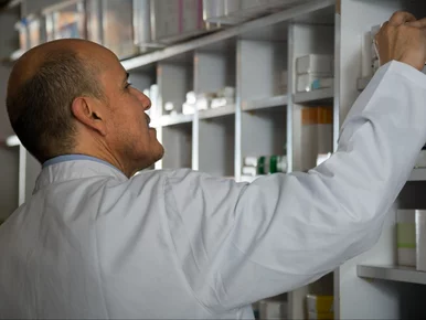 Miniatura: Pilna decyzja GIF. Preparat medyczny...