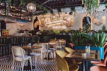 Karaibska restauracja Paradiso w&nbsp;Fabryce Norblina w&nbsp;Warszawie