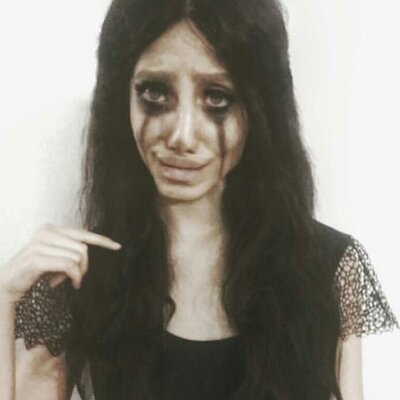 Miniatura: „Zombie Angelina”. Poznajcie Sahar Tabar