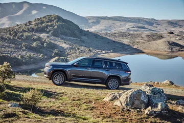 Jeep Grand Cherokee MY 2021 