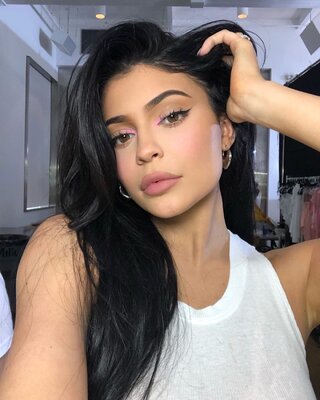 Miniatura: Kylie Jenner