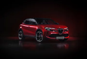 Nowa Alfa Romeo Milano 